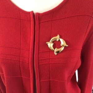 Bundle 2 for $10 Gold Tone Circle Brooch